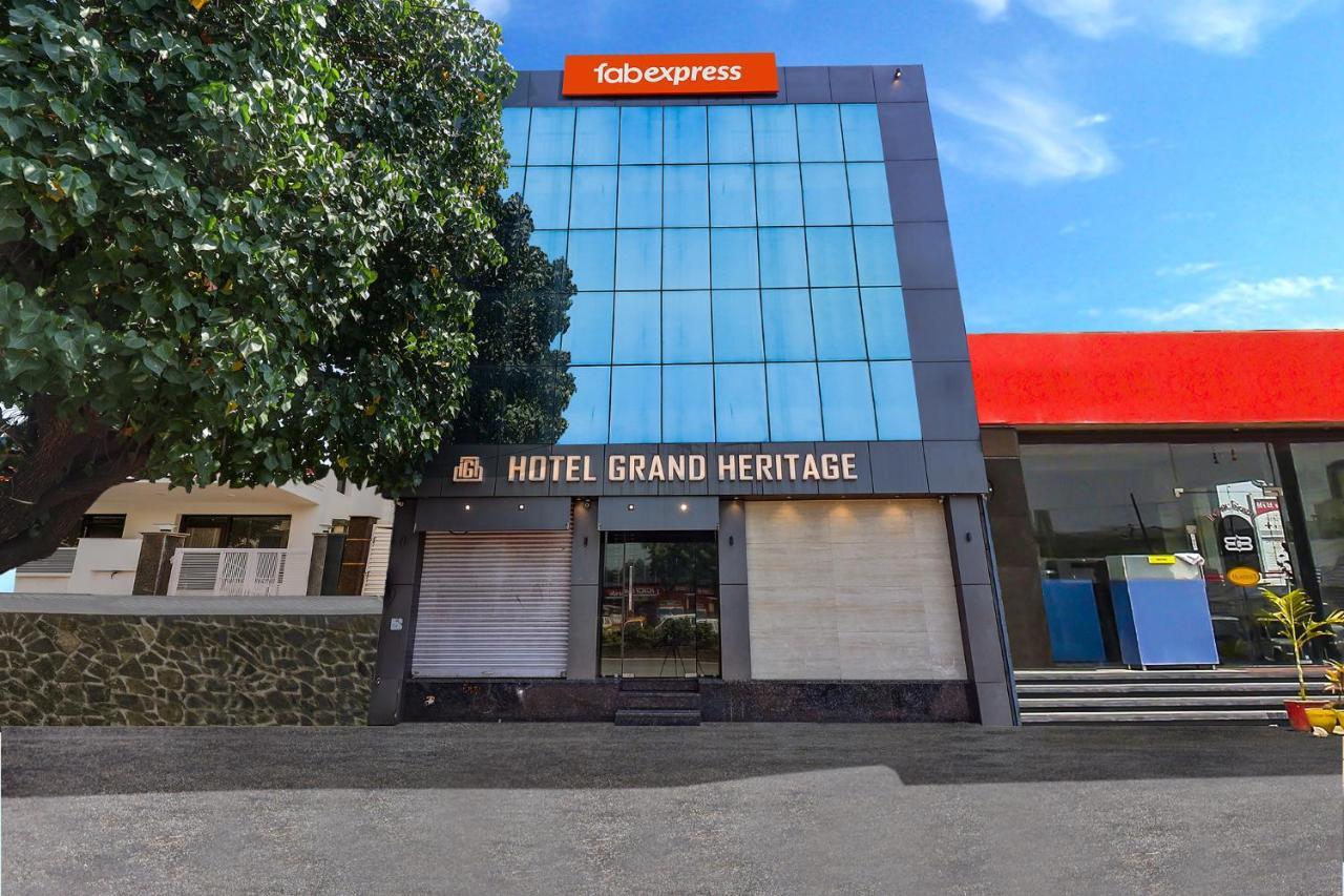 Fabhotel Grand Heritage - Nr Bkc Mumbai Luaran gambar